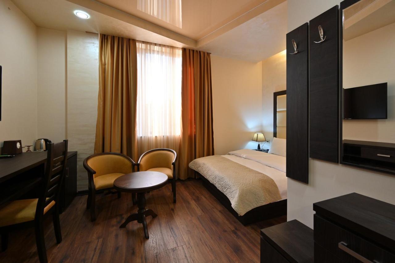 Hotel Partiez يريفان المظهر الخارجي الصورة