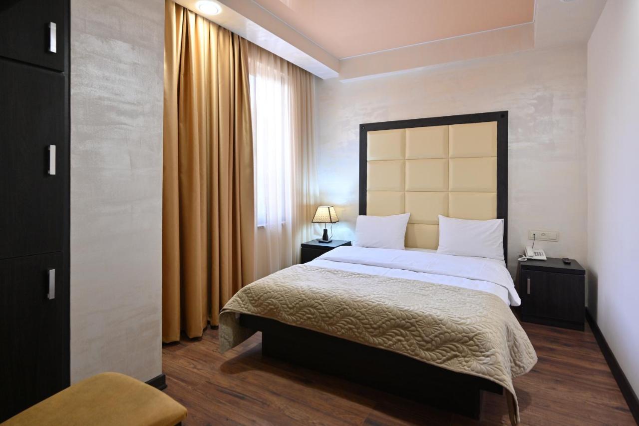 Hotel Partiez يريفان المظهر الخارجي الصورة
