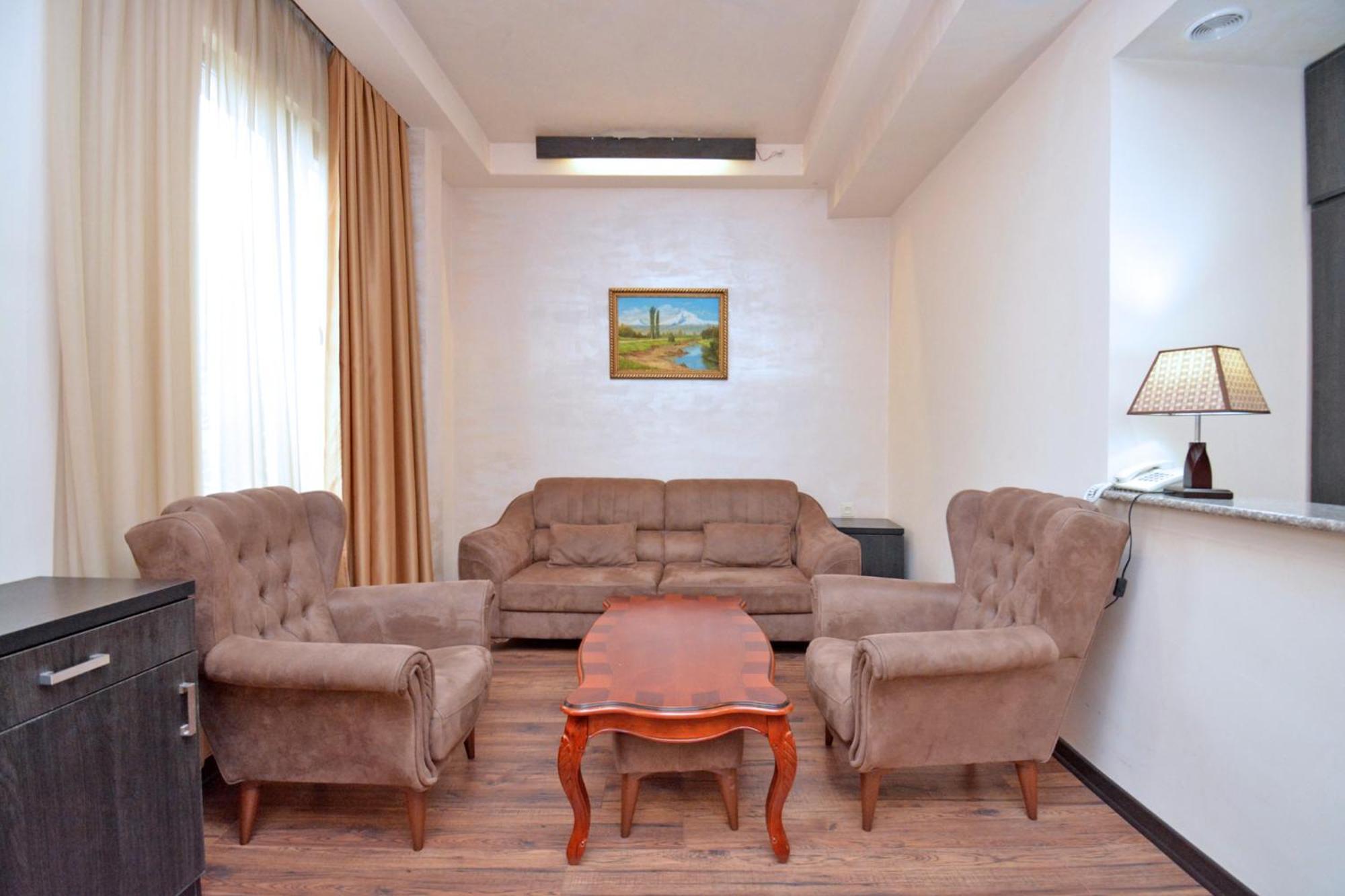 Hotel Partiez يريفان المظهر الخارجي الصورة