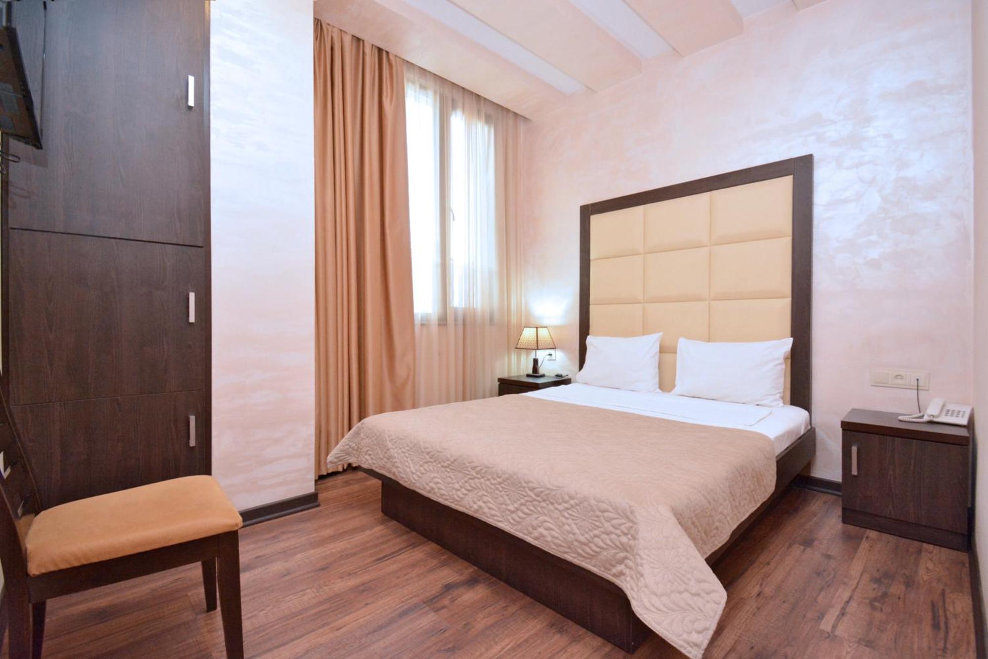 Hotel Partiez يريفان المظهر الخارجي الصورة