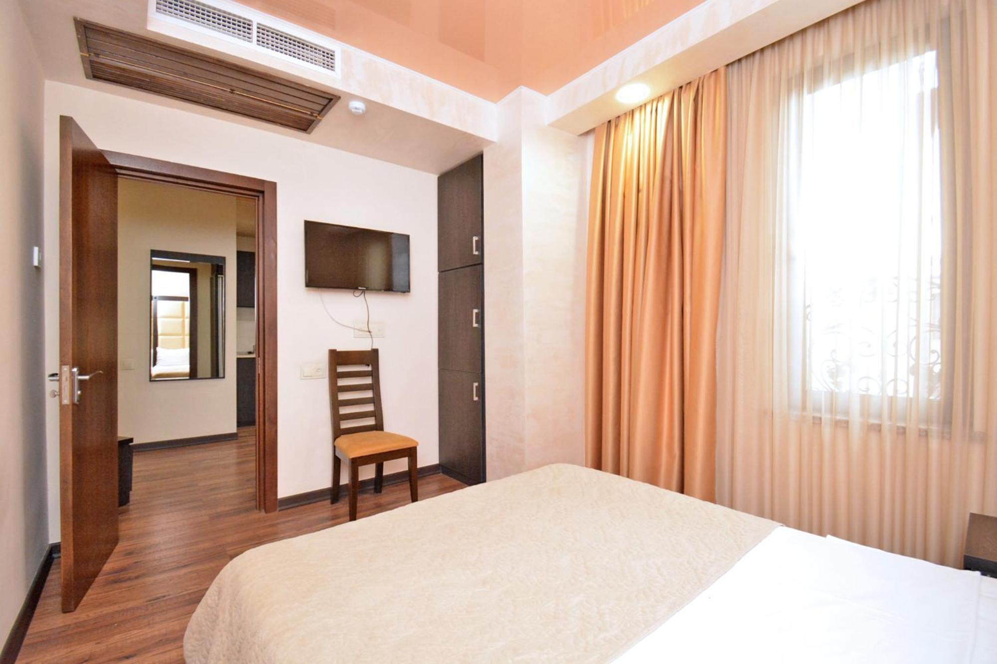 Hotel Partiez يريفان المظهر الخارجي الصورة
