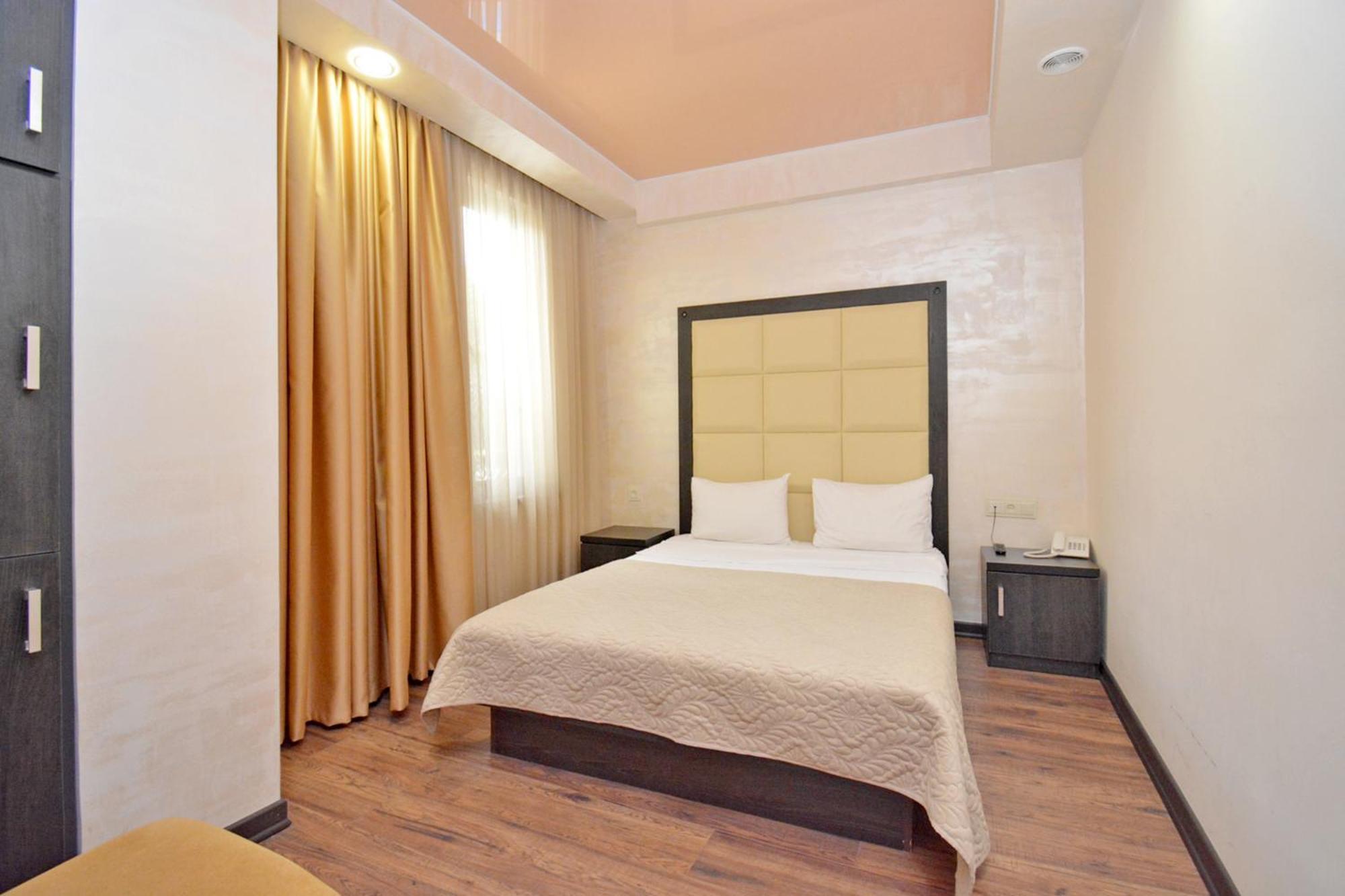 Hotel Partiez يريفان المظهر الخارجي الصورة