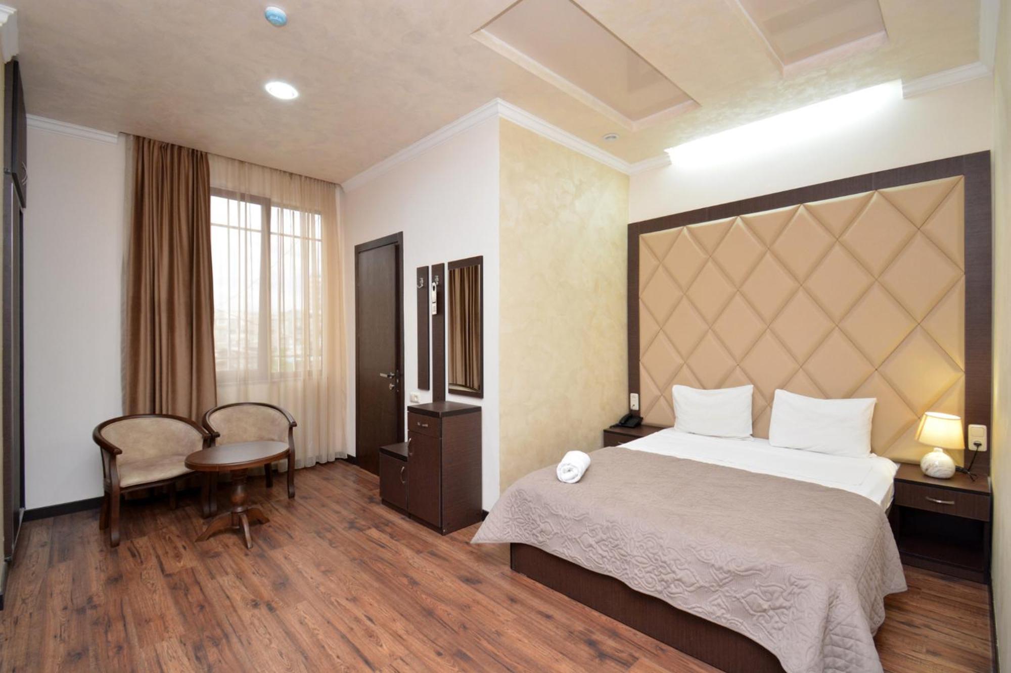 Hotel Partiez يريفان المظهر الخارجي الصورة